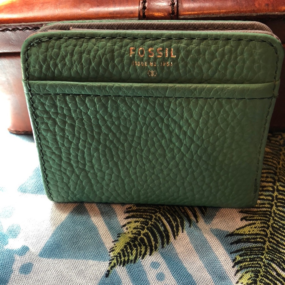 Summer Fossil Wallet 🌺